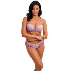 Embrace Lace String -Annadiva Verkäufe embrace lace keepsake lilac multi contour bra wa853191 tanga wa848191 f trade 3000 aw25